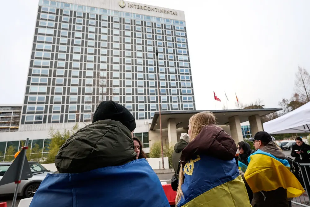 будинок готелю у Женеві де відбуваються мирні переговори