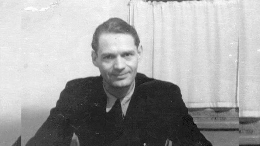 Олекса Тихий під час викладання в Олексієво-Дружківській школі робітничої молоді