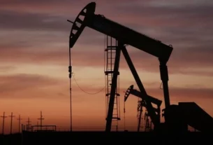 Нафтова свердловина з видобутку сирої нафти