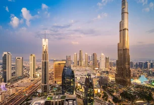 ОАЕ Дубай 4 мільйони мешканців, розкіш та багато-багато впливових осіб