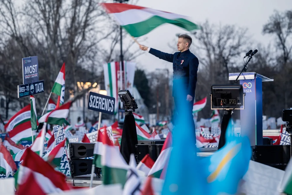 Петер Мадяр під час загальних виборів у Будапешті 15 березня