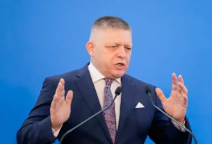 Згідно з висновками звіту, уряд Роберта Фіцо у Словаччині підірвав верховенство права в усіх сферах, зокрема у сфері правосуддя та свободи ЗМІ