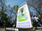 Табличка з рекламою чемпіонату світу FIFA 2026 видно 16 березня 2026 року в Мехіко