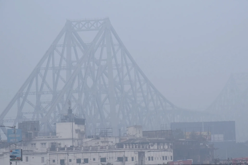 Густий смог у Ховра, Західна Бенгалія, у січні 2026 року