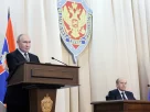 Фотографія, поширена російським державним інформаційним агентством «Спутник», на якій зображений президент Росії Володимир Путін разом із директором ФСБ Олександром Бортніковим на засіданні ФСБ у Москві 24 лютого