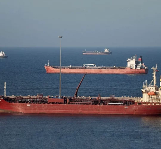 кораблі у Ормузькій протоці