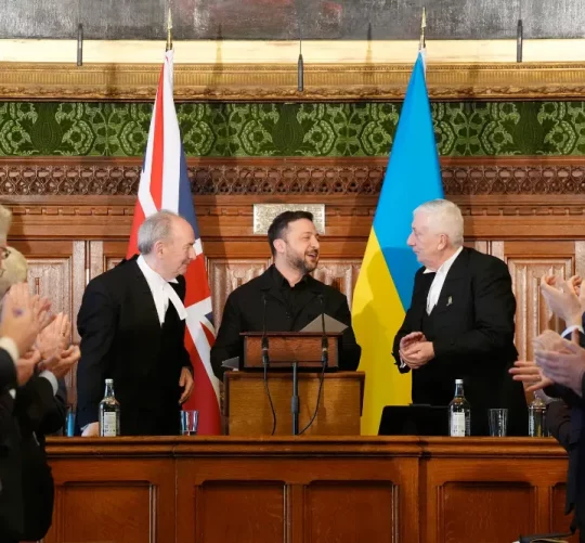 Володимир Зеленський виступив перед депутатами у будівлі парламенту