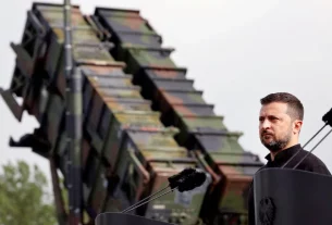 Зеленський на фоні ППО Патріот