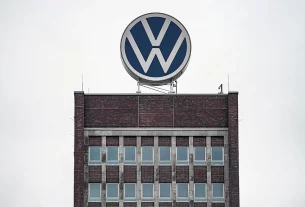 Штаб-квартира Volkswagen у Вольфсбурзі, Німеччина, 9 грудня 2024