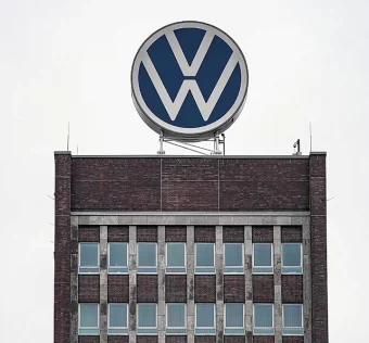 Штаб-квартира Volkswagen у Вольфсбурзі, Німеччина, 9 грудня 2024