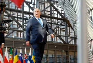 Прем'єр-міністр Угорщини Віктор Орбан прибуває на саміт ЄС до будівлі Європейської ради в Брюсселі, четвер, 19 березня 2026 року