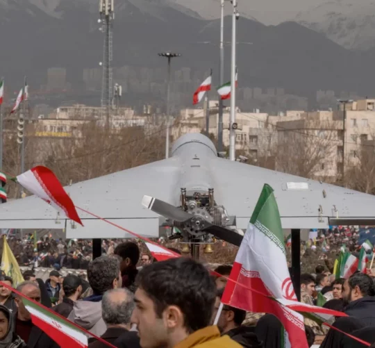 Іранський дрон на виставці під відкритим немоб у Ірані