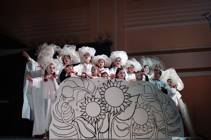 Сцена з дитячої опери «Серце Оксани». Фото Світлани Бачинської