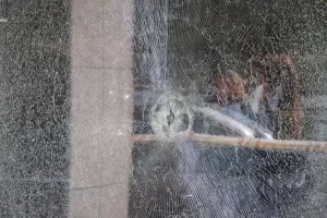 стрілянина у Києві чоловік з рушниці розстріляв людей у магазині