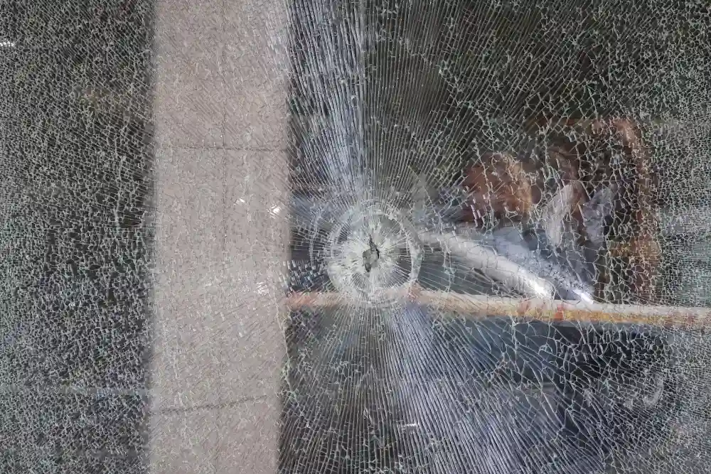 стрілянина у Києві чоловік з рушниці розстріляв людей у магазині