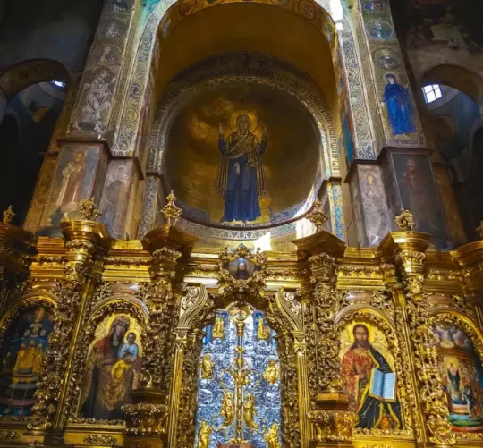 Православна Церква у Києві, Оранта у соборі Святої Софії, зображення Божої Матері над Престолом