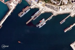 Український удар дронів паралізував роботу одного з найважливіших російських портів