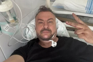 Сергій Бескрестнов після атаки безпілотників на його будинок