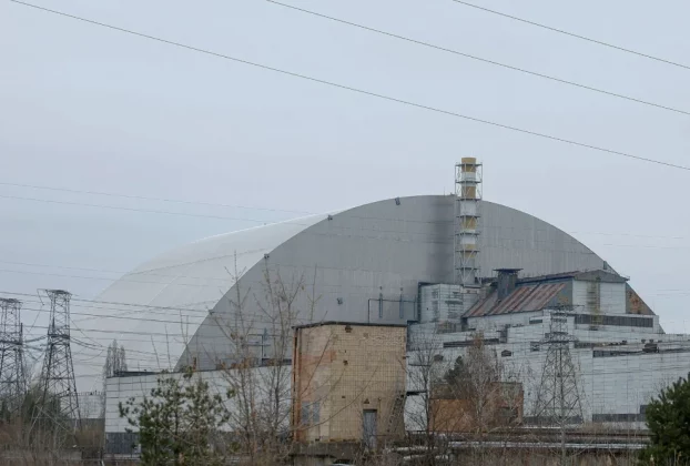 Саркофаг, що захищає Чорнобильську атомну електростанцію