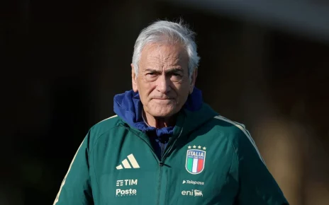 Президент Італійської футбольної федерації Габріеле Гравіна спостерігає за тренуванням збірної Італії в Centro Tecnico Federale di Coverciano, Італія, 28 березня 2026 року