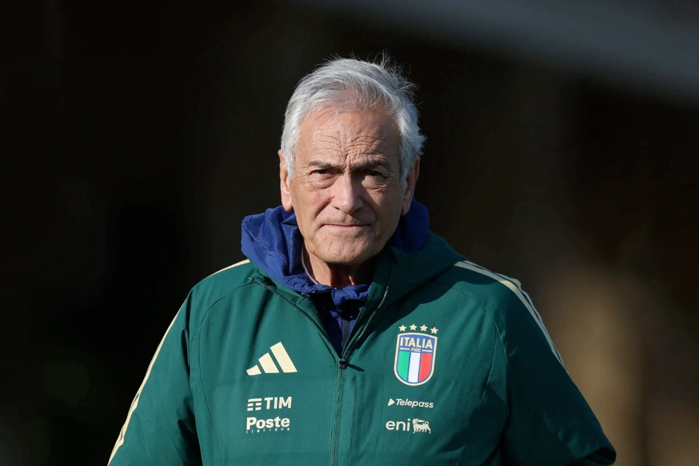 Президент Італійської футбольної федерації Габріеле Гравіна спостерігає за тренуванням збірної Італії в Centro Tecnico Federale di Coverciano, Італія, 28 березня 2026 року