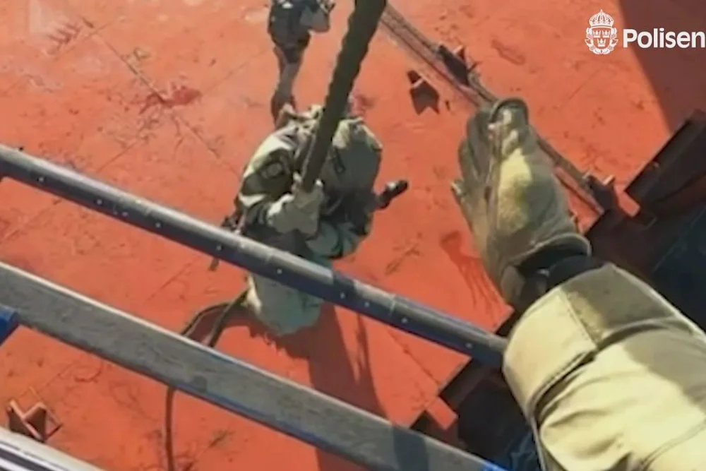 Захоплення судна шведською поліцією