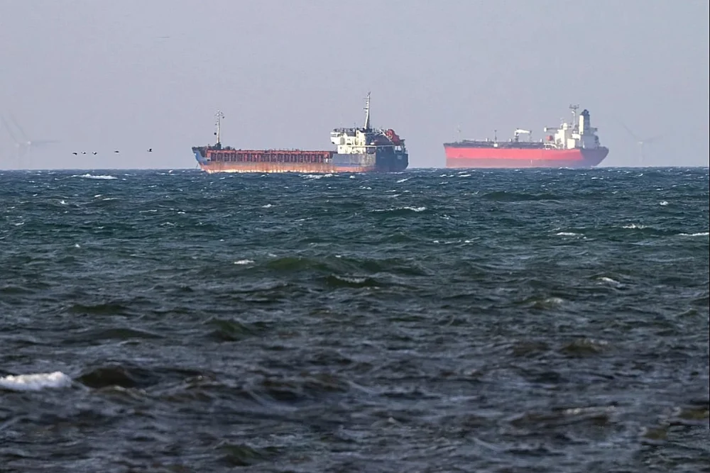 танкери з нафтою