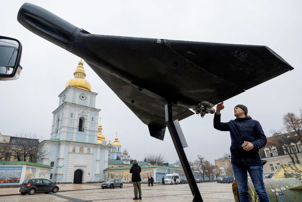 експонат блпа Шахед на Михайлівській площі