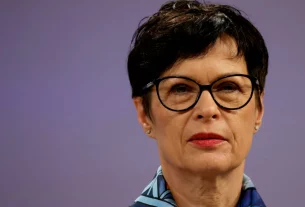 Європейський комісар з питань розширення Марта Кос проводить прес-конференцію, на якій презентує позику для підтримки фінансових потреб України на 2026 та 2027 роки в Брюсселі, Бельгія, 14 січня 2026 року