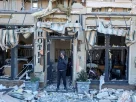 Місце готелю, ураженого ударом російського дрона в Одесі, Україна, у квітні.