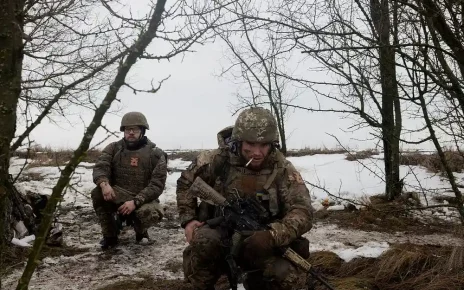 30 січня 2026 року українські військовослужбовці 33-го окремого штурмового полку проводять навчання в місці, яке не розголошується, у Запорізькій області