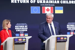 Голова зовнішньої політики ЄС Кая Каллас та міністр закордонних справ України Андрій Сибіха виступають на прес-конференції напередодні засідання високого рівня Міжнародної коаліції за повернення українських дітей у Брюсселі, 11 травня 2026 року