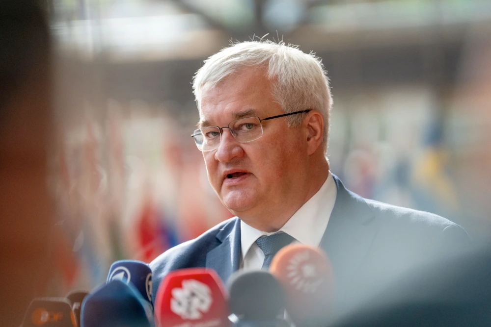 Міністр закордонних справ України Андрій Сибіха спілкується з журналістами