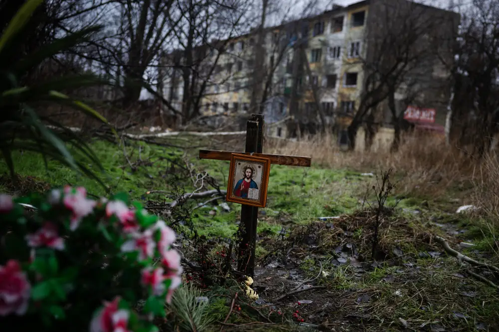 Людей поховали біля зруйнованого дому міста Констянтинівка