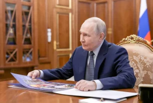 Президент Росії Володимир Путін зустрічається з главою Республіки Мордовія Артьомом Здуновим у Кремлі в Москві, Росія, 4 травня 2026 року