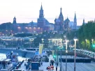 Військові підрозділи марширують уздовж набережної Москви під час репетиції військового параду в Москві 4 травня
