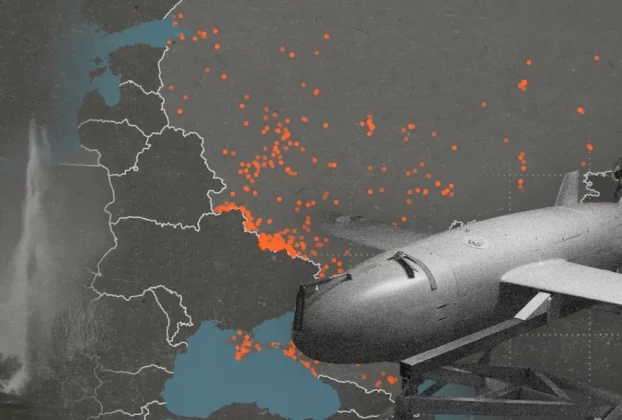 ілюстрація карти на фоні дальнобійної ракети