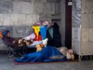 Люди ховаються у станції метро в Києві, Україна, 14 травня 2026 року