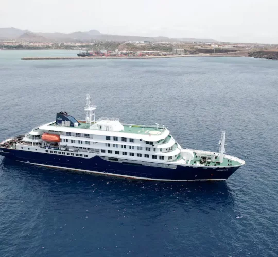 Антарктичний круїзний лайнер MV Hondius прямує до порту Гранаділья-де-Абона на Тенеріфе