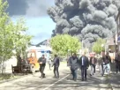 Українські атаки безпілотників спричинили пожежі на нафтопереробному заводі в Туапсі, Росія, що викликає побоювання щодо шкоди довкіллю, 28 квітня 2026 року
