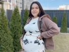 Каріна Тарасенко каже, що стала сурогатною матір’ю через війну, і тепер планує народити якомога більше дітей як сурогатна матір