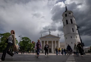 Міністерство оборони Литви надіслало попередження на телефони людей у центрі Вільнюса 20 травня 2026 року
