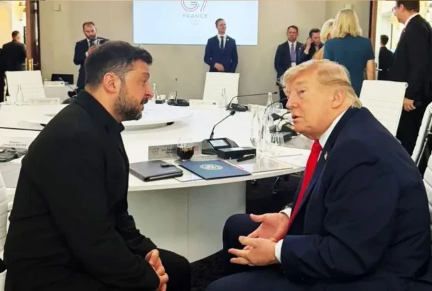 Володимир Зеленський розмовляє з Дональдом Трампом на саміті G7 у Франції