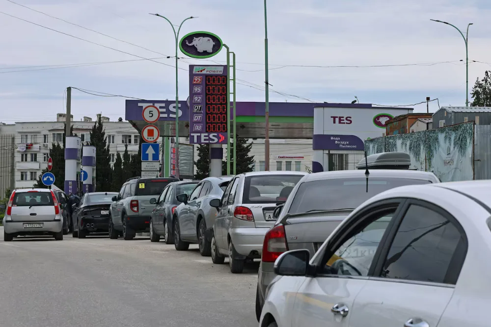 черги у Севастополі