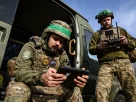 Солдати 422-го підрозділу керують безпілотником «Баба Яга»