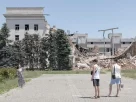 Частково зруйнована будівля міської ради в Херсоні