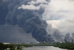 московський нпз уражений українським дроном