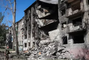 зруйнована частина міста Константинівка на Донбасі