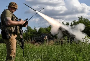 запуск ракет військовим