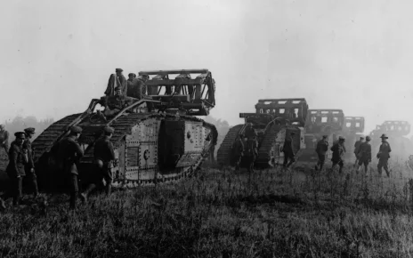Британські танки під час «Стоденного наступу» 1918 року. Танки стали одним із найбільших технологічних проривів Першої світової війни